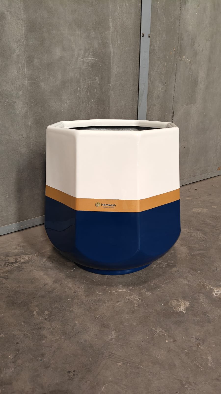 Elite Hex FRP Planter - Large - Image
